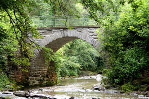 vue du pont du moulin gorjux